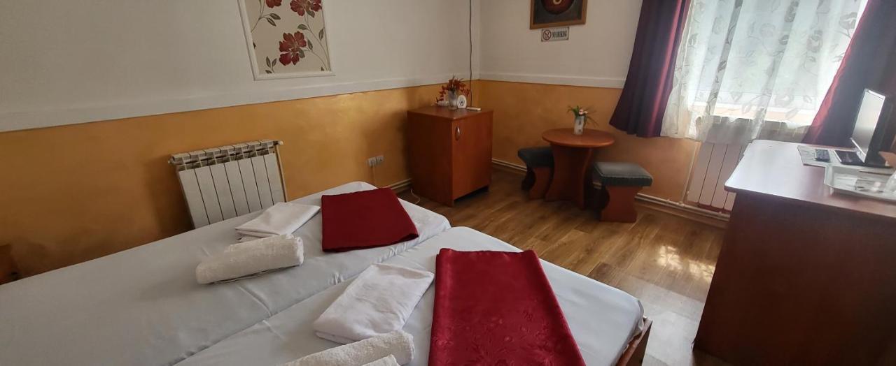 Pensiune Restaurant Arconi Năvodari Zewnętrze zdjęcie