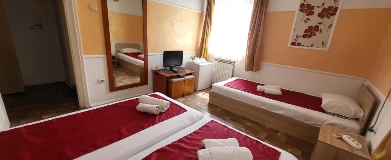 Pensiune Restaurant Arconi Năvodari Zewnętrze zdjęcie