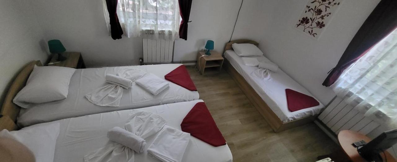 Pensiune Restaurant Arconi Năvodari Zewnętrze zdjęcie