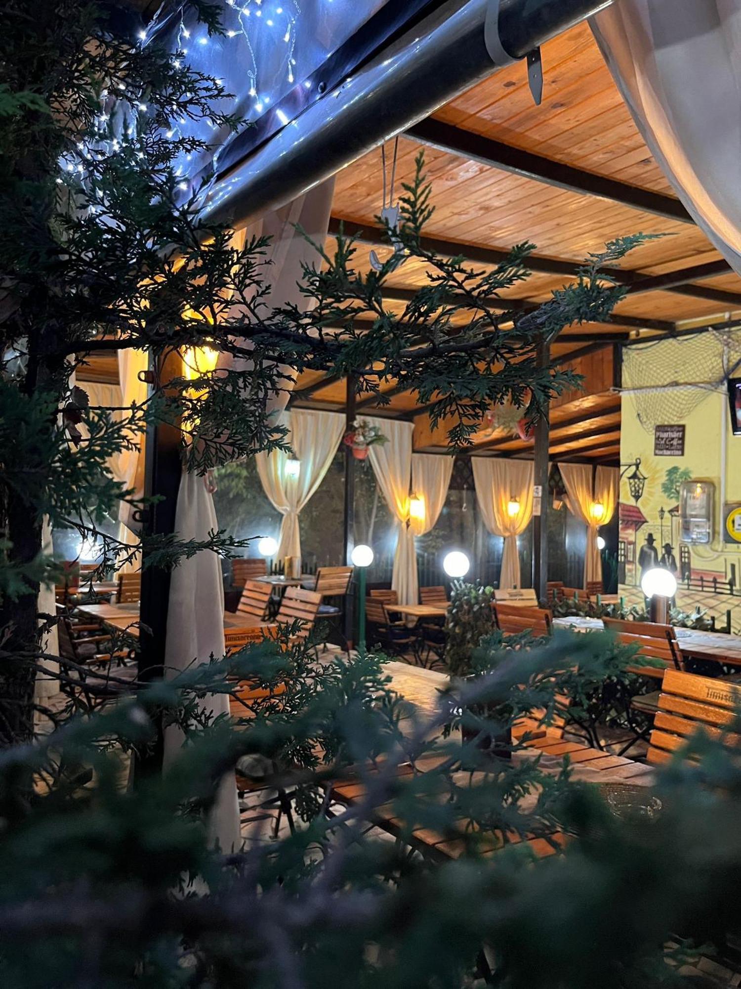Pensiune Restaurant Arconi Năvodari Zewnętrze zdjęcie
